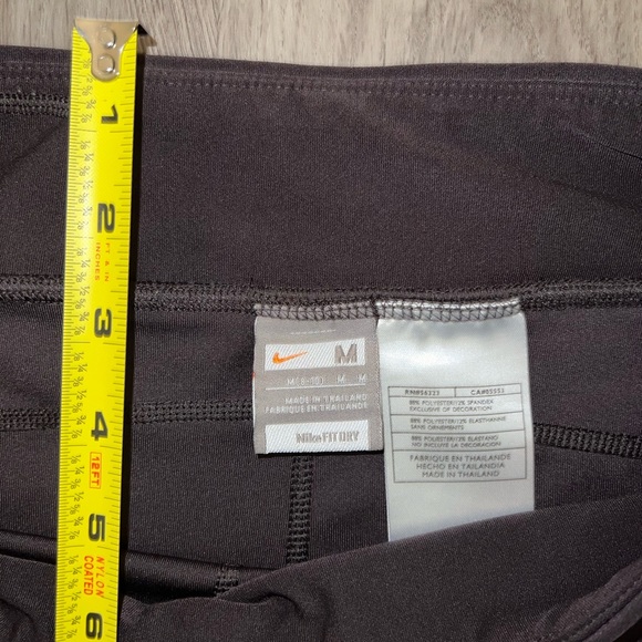 Nike Cropped Leggings size Medium - Picture 5 of 9